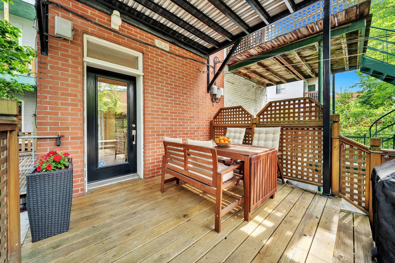 Outdoor dining area on the private deck
